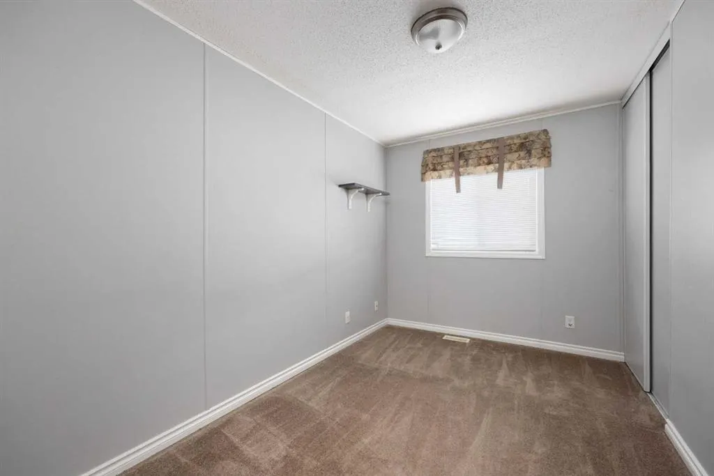 209 Gregoire Crescent