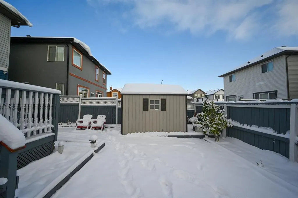 288 Saddlecrest Way NE