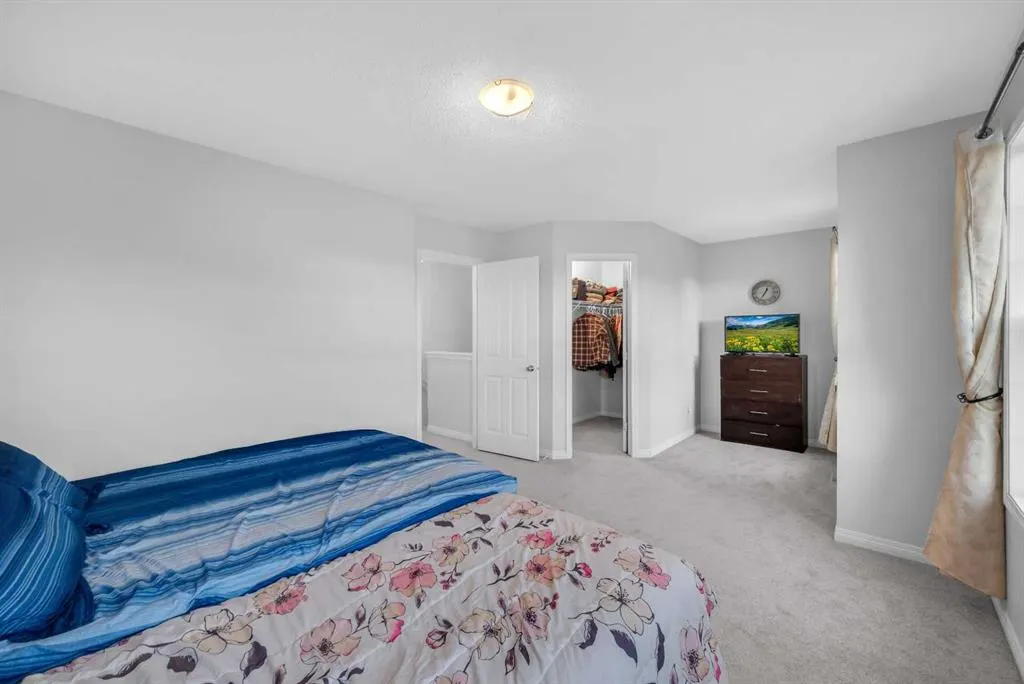 6 Luxstone Point SW