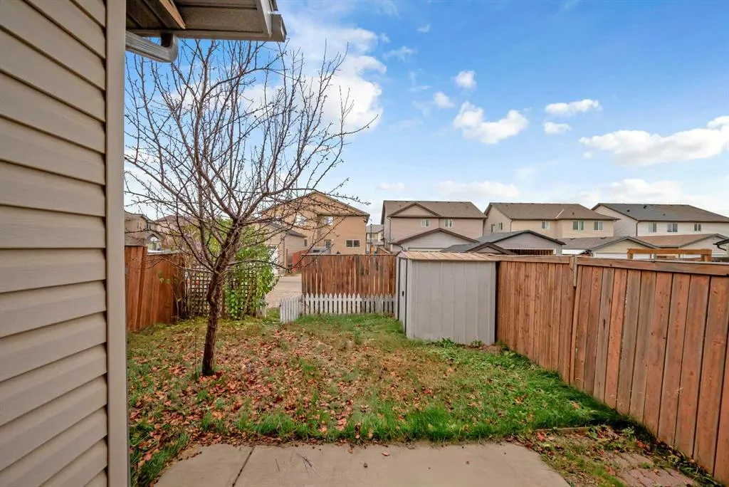 6 Luxstone Point SW