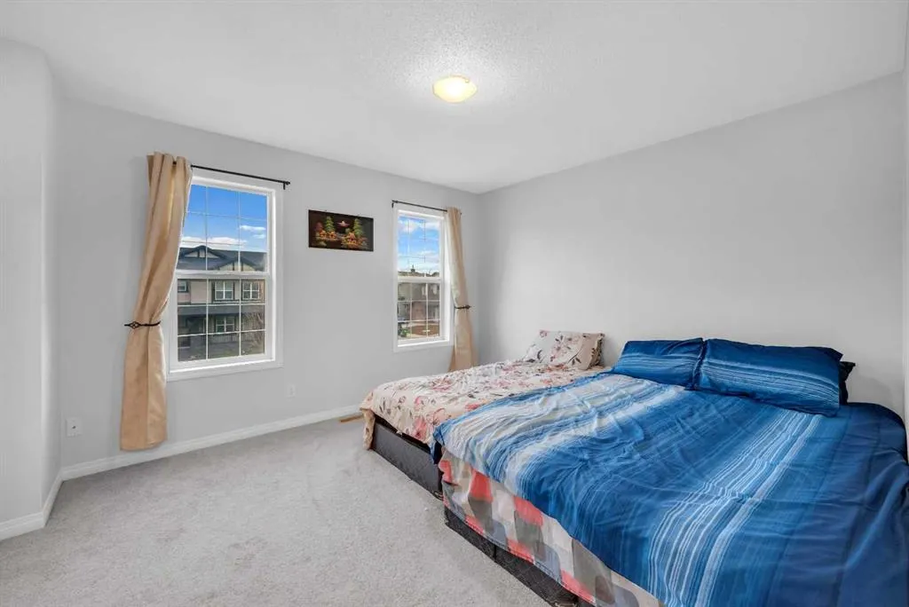 6 Luxstone Point SW