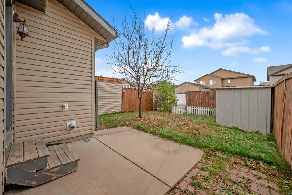 6 Luxstone Point SW