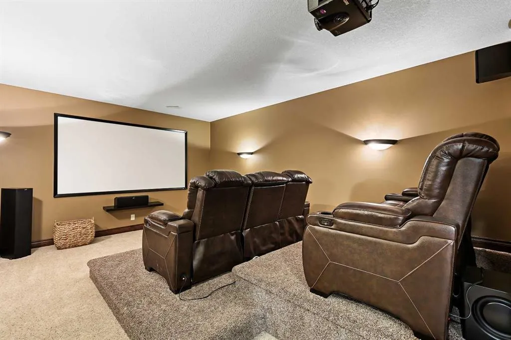 386065 96 Street W