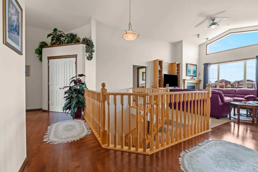 421 Boulder Creek Way SE