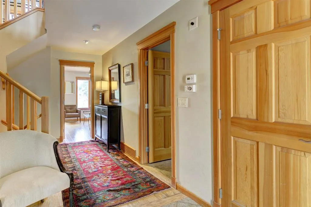 207 Miskow Close