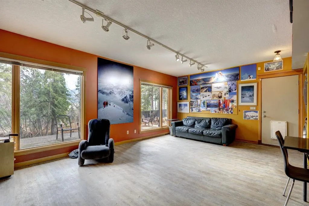 207 Miskow Close
