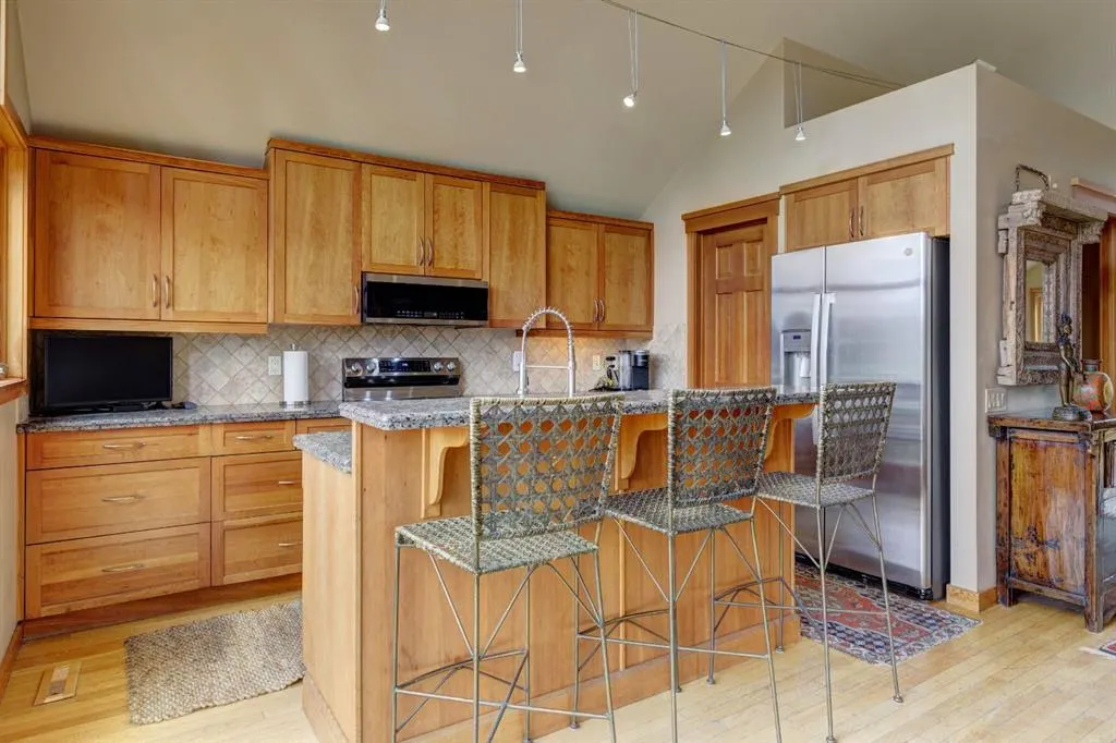 207 Miskow Close