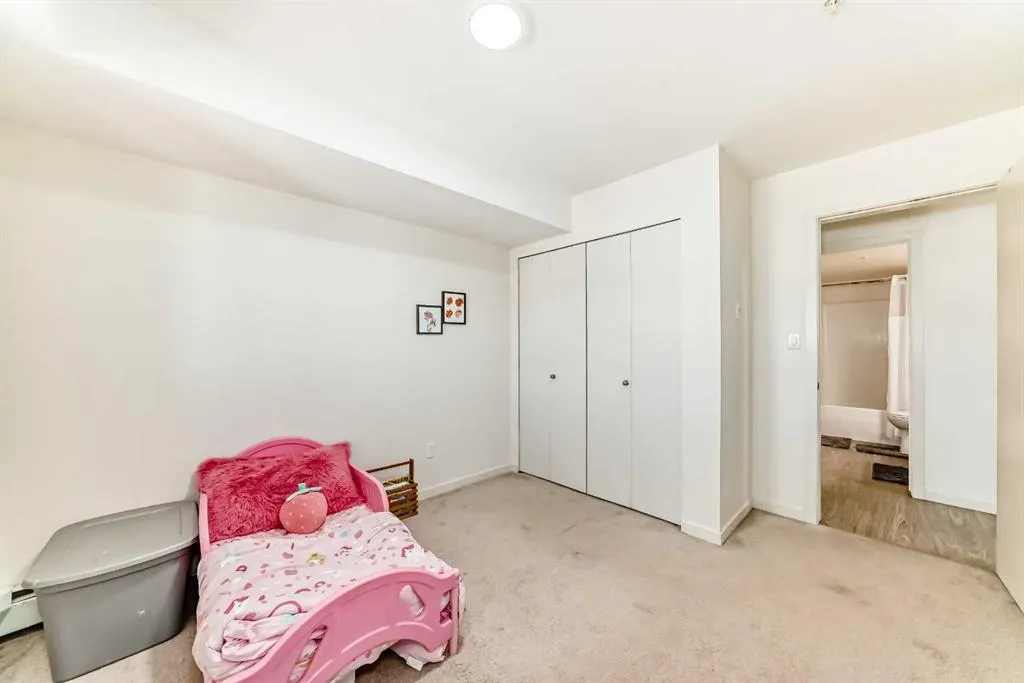 181 Skyview Ranch Manor NE, #1307