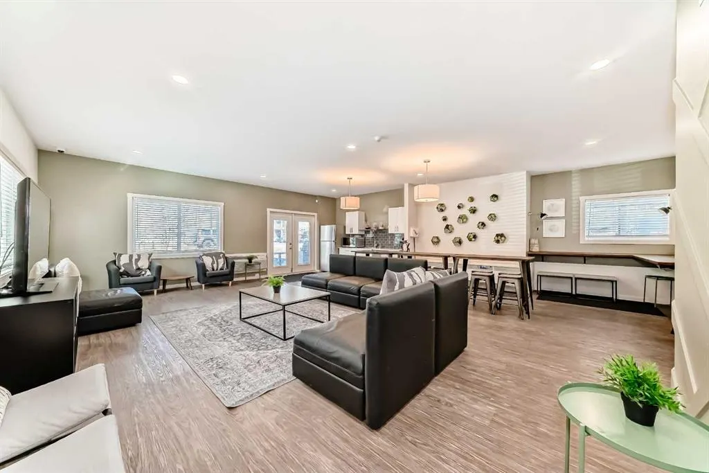 181 Skyview Ranch Manor NE, #1307