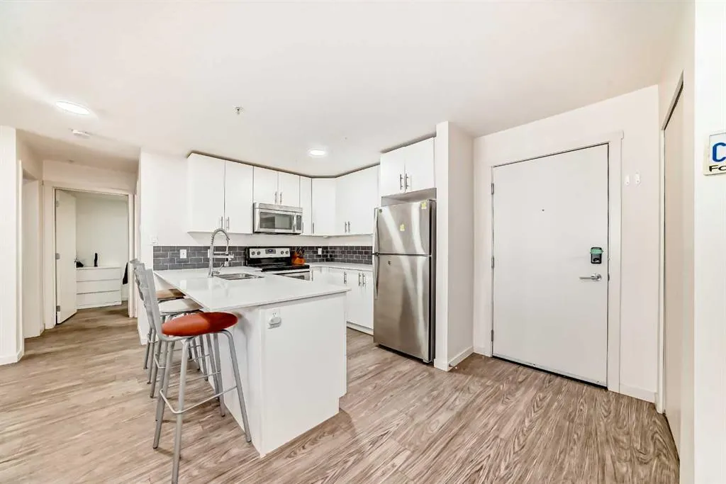 181 Skyview Ranch Manor NE, #1307