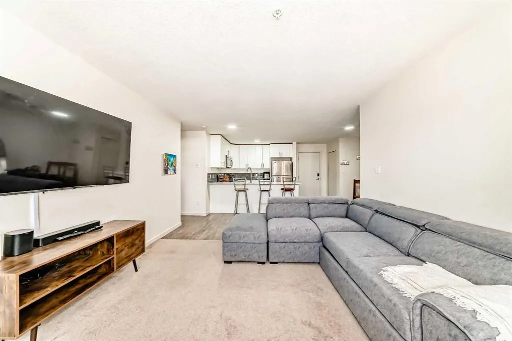 181 Skyview Ranch Manor NE, #1307