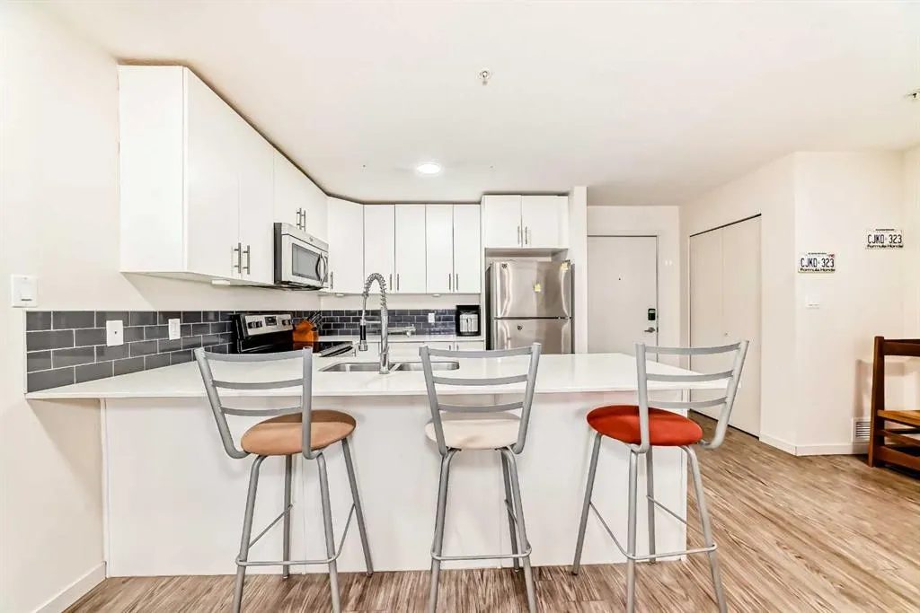 181 Skyview Ranch Manor NE, #1307
