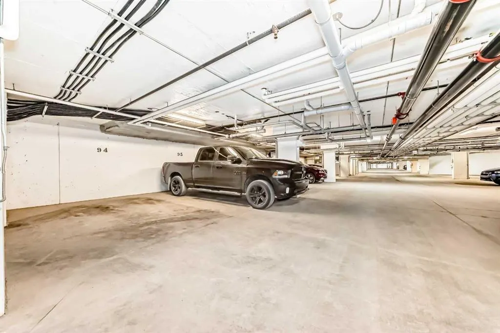 181 Skyview Ranch Manor NE, #1307
