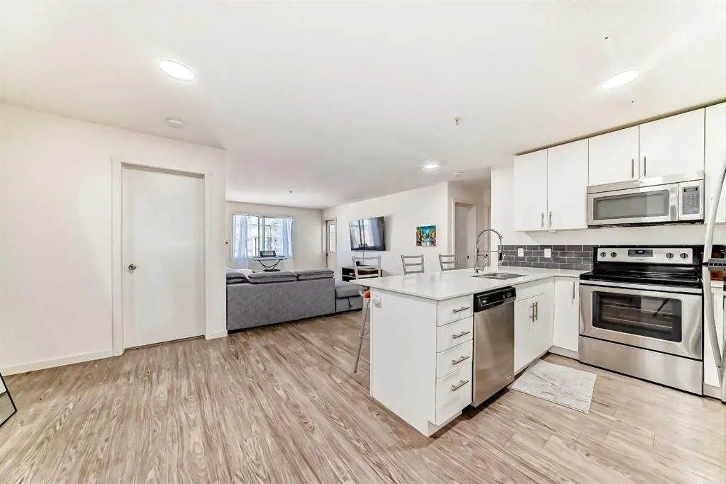 181 Skyview Ranch Manor NE, #1307