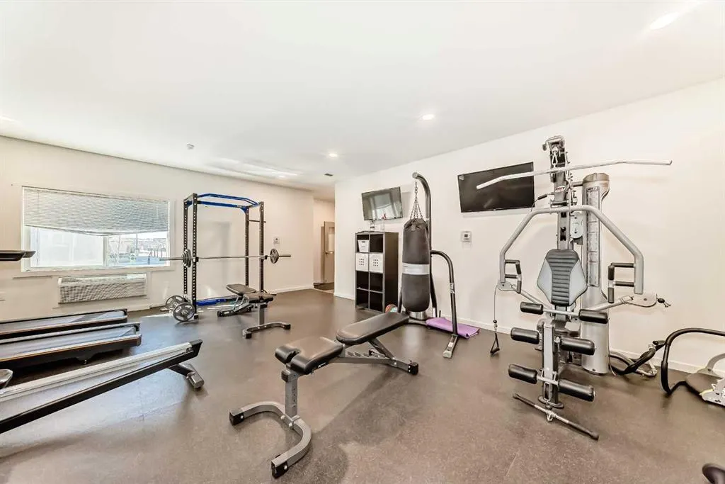 181 Skyview Ranch Manor NE, #1307