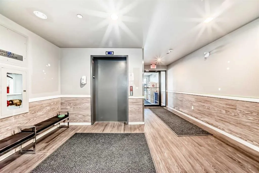 181 Skyview Ranch Manor NE, #1307