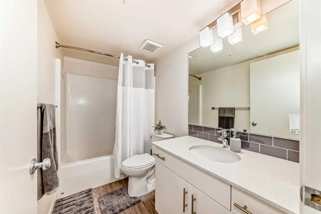 181 Skyview Ranch Manor NE, #1307