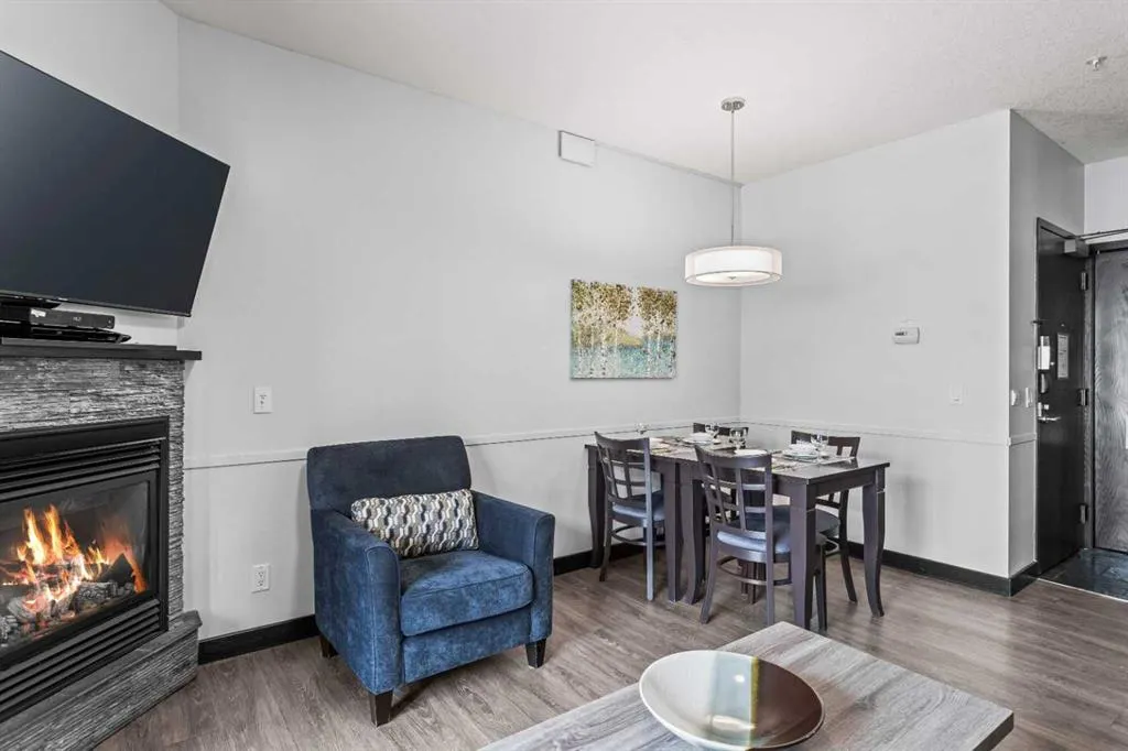 901 Mountain Street, #205 Rot. E+F