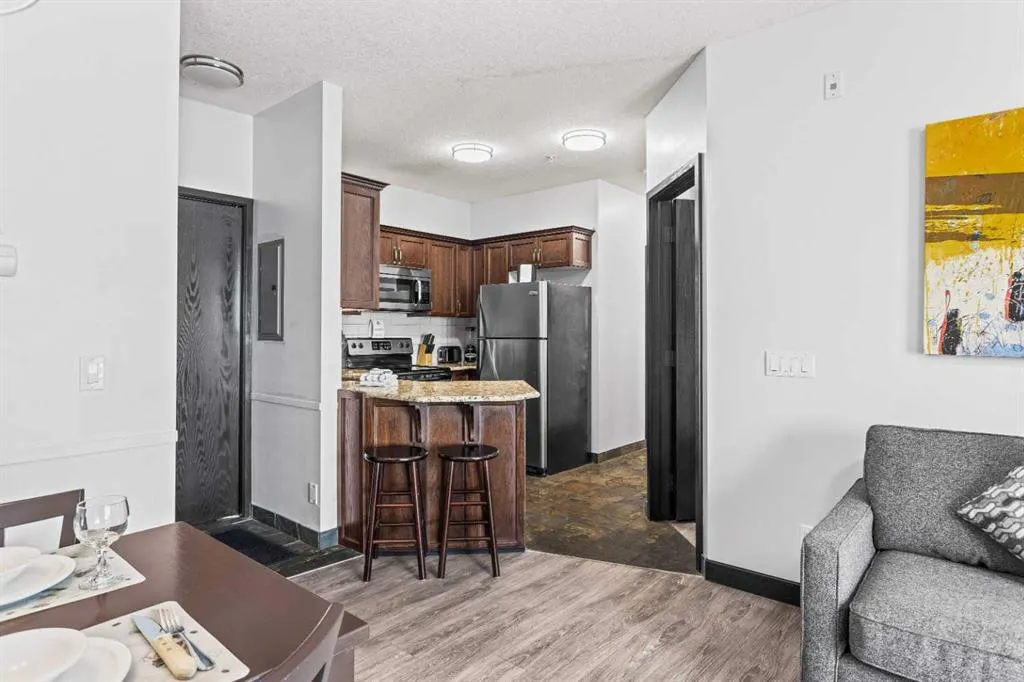 901 Mountain Street, #205 Rot. E+F