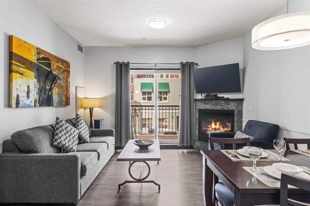 901 Mountain Street, #205 Rot. E+F