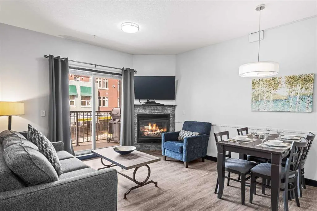 901 Mountain Street, #205 Rot. E+F