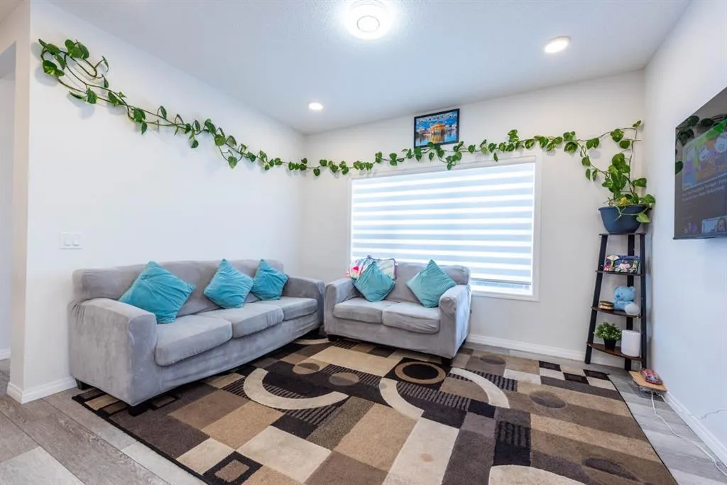 132 savanna Gardens NE
