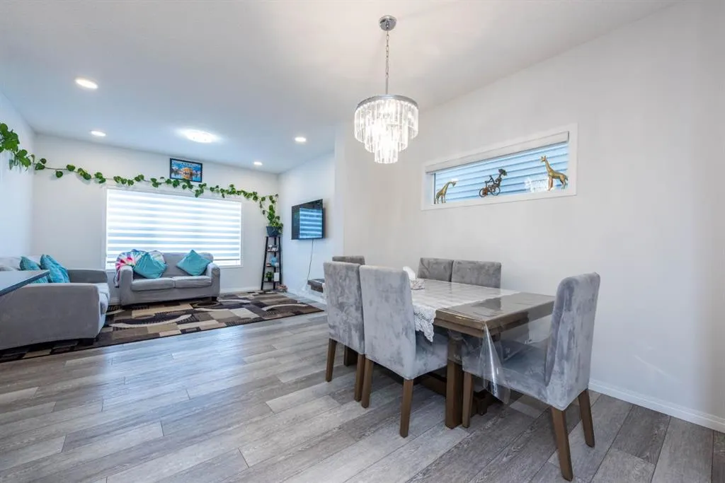 132 savanna Gardens NE