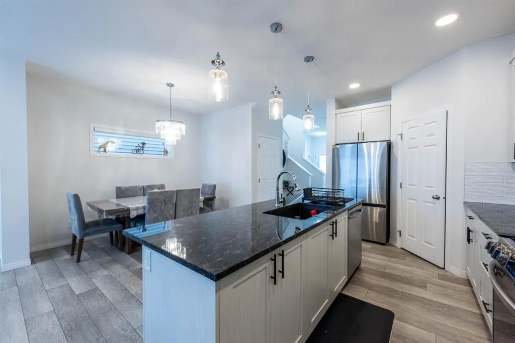 132 savanna Gardens NE