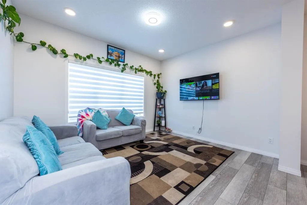 132 savanna Gardens NE