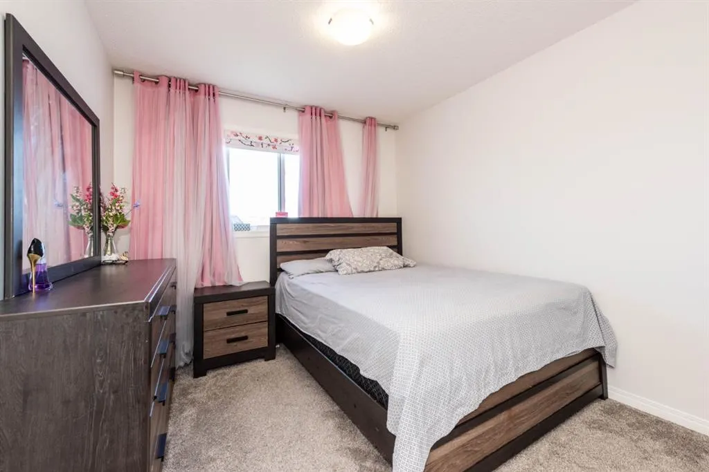 132 savanna Gardens NE