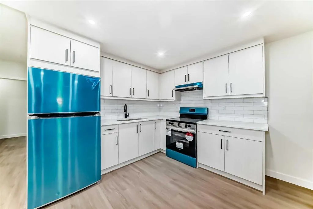42 street SE, #2215