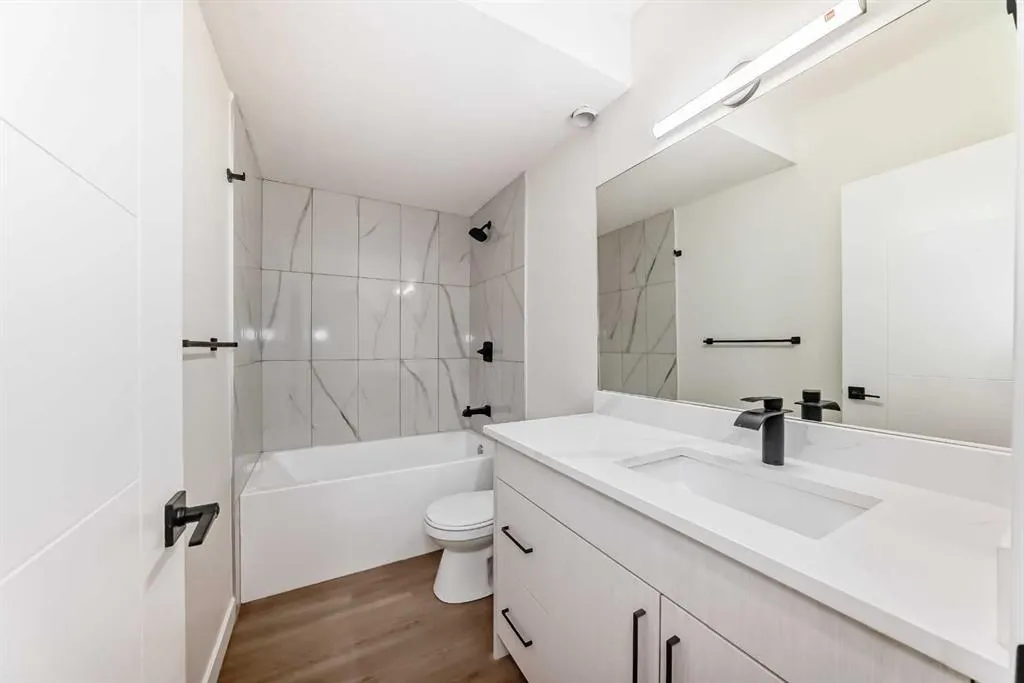 42 street SE, #2215