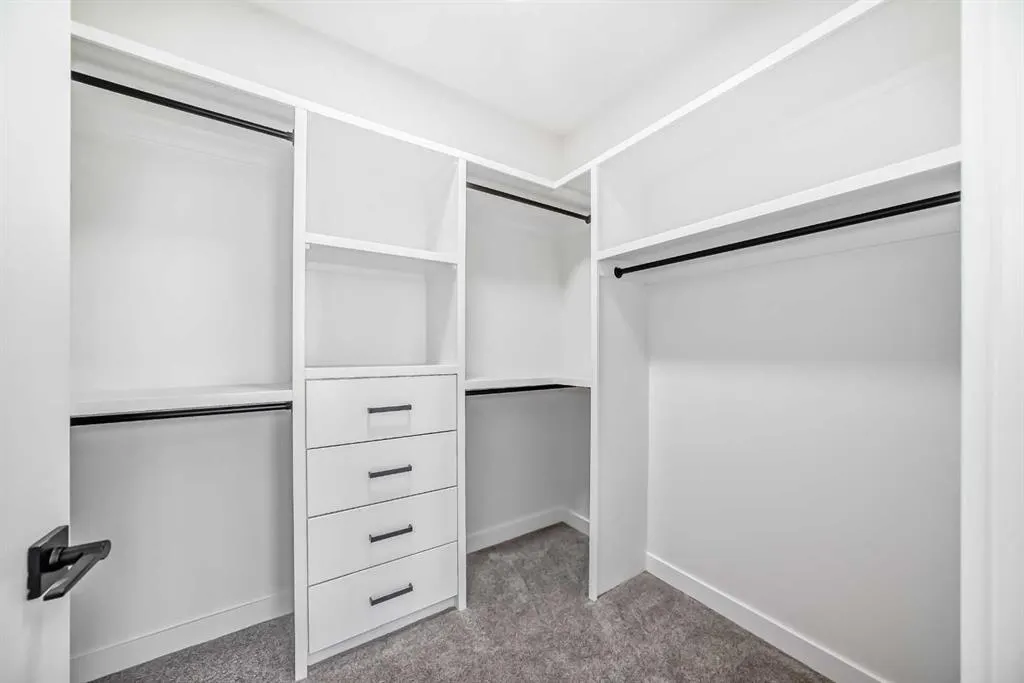 42 street SE, #2215