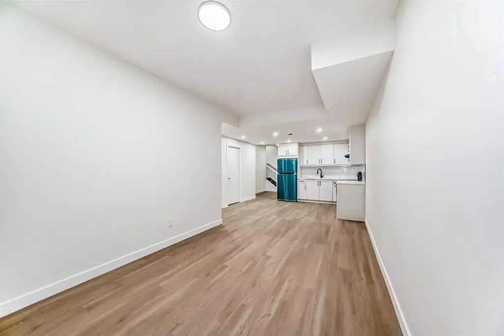 42 street SE, #2215