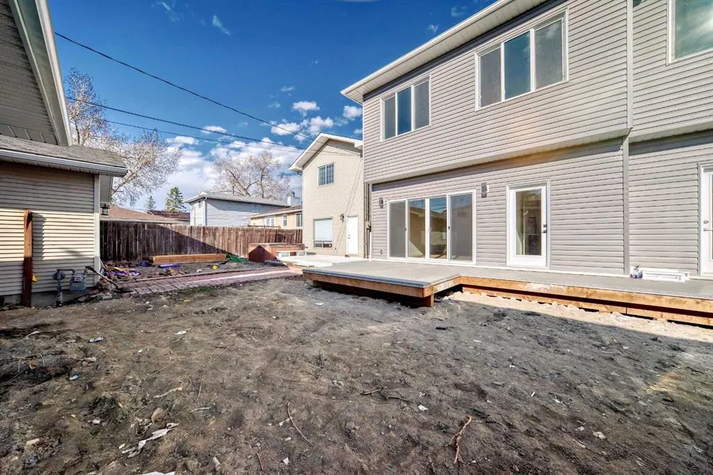 42 street SE, #2215