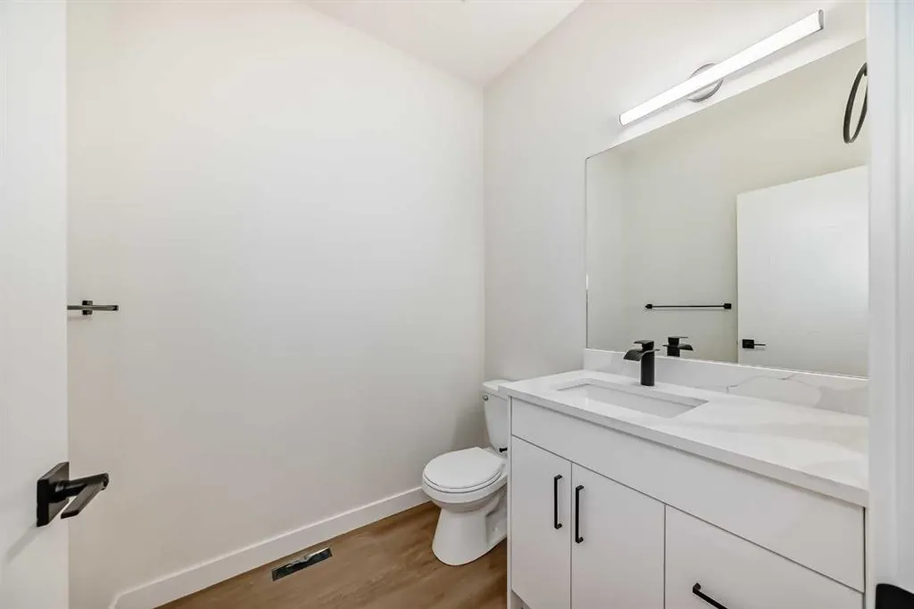 42 street SE, #2215