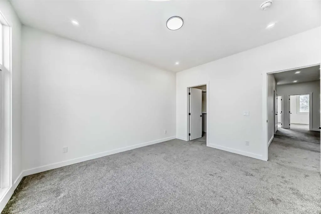 42 street SE, #2215