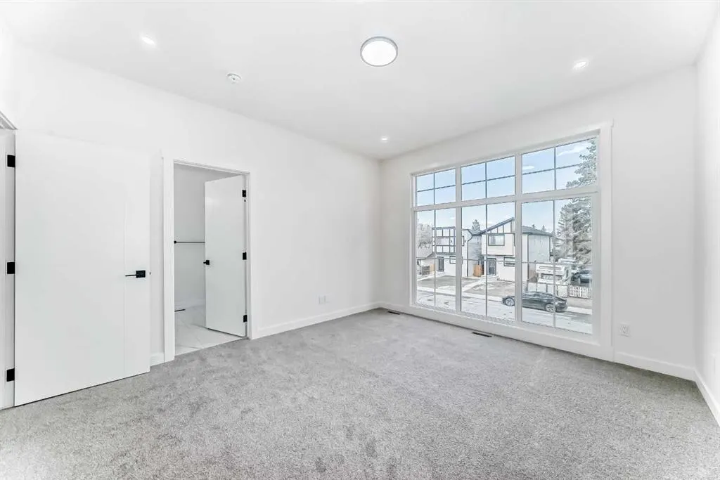 42 street SE, #2215