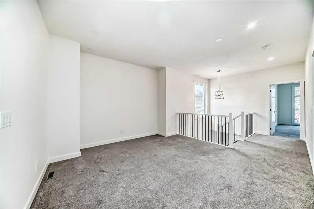 42 street SE, #2215
