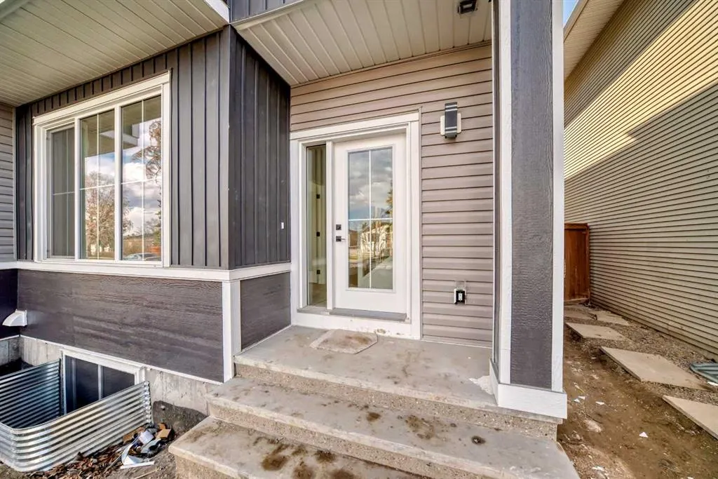 42 street SE, #2215