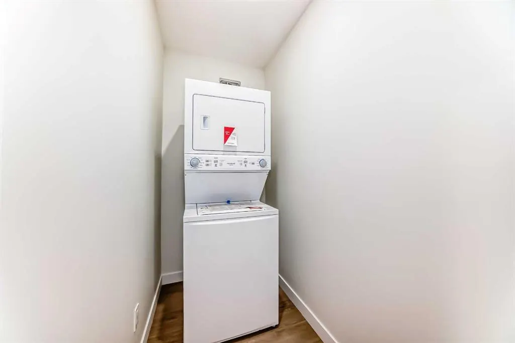 42 street SE, #2215