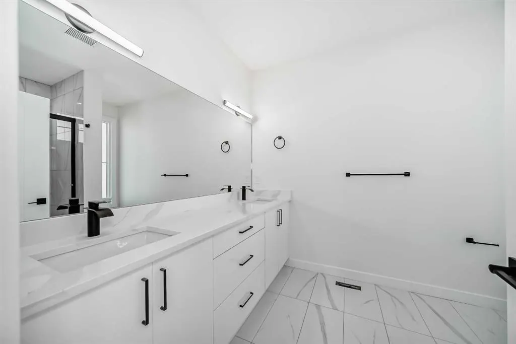 42 street SE, #2215