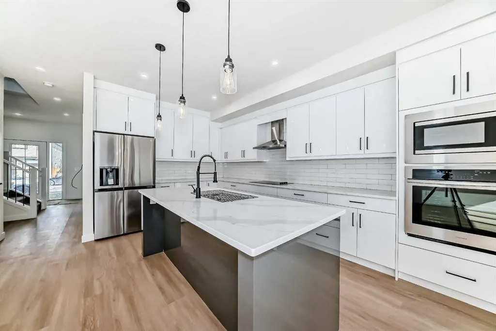42 street SE, #2215