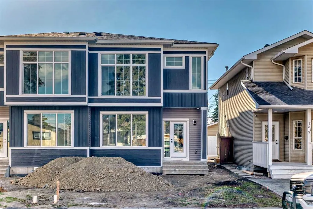 42 street SE, #2215