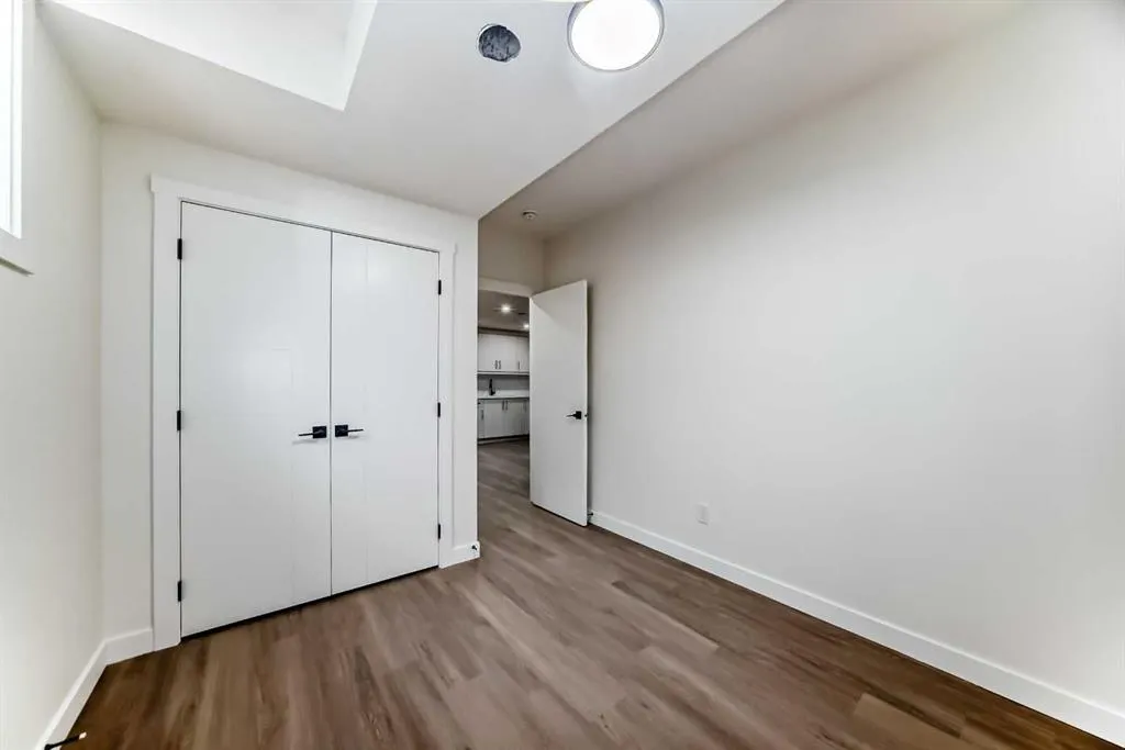 42 street SE, #2215