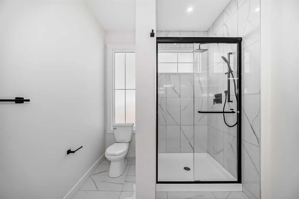 42 street SE, #2215