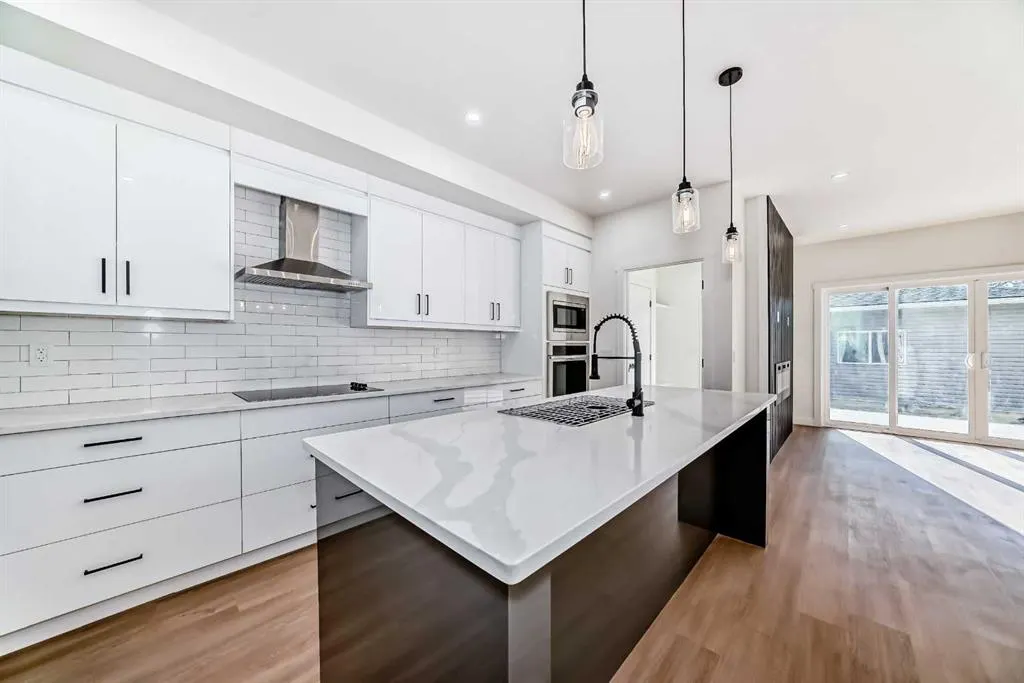 42 street SE, #2215