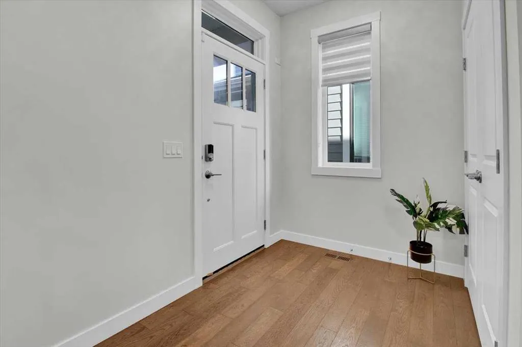 12 West Grove Place SW