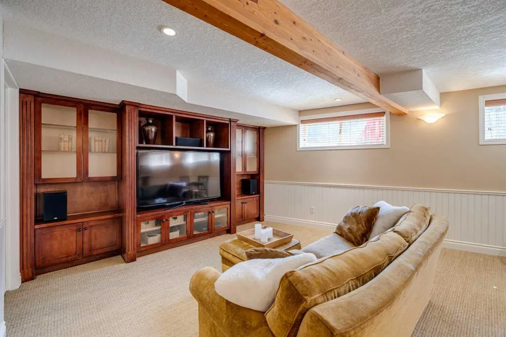 118 Mountain Lion Drive
