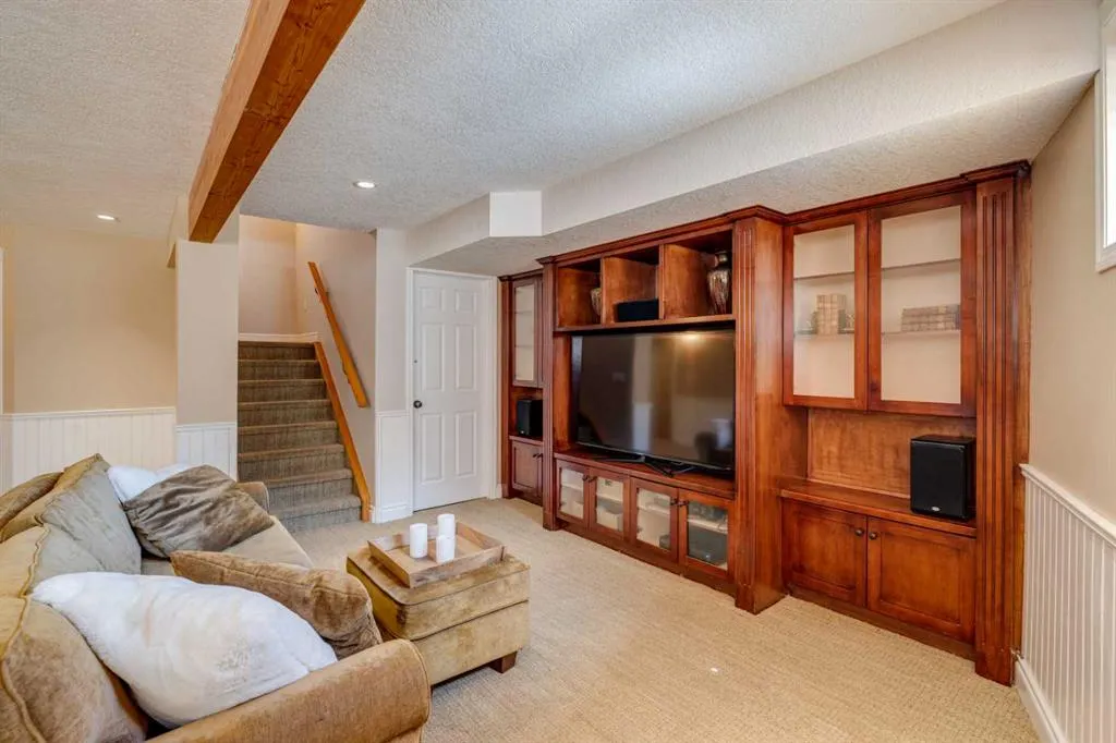 118 Mountain Lion Drive